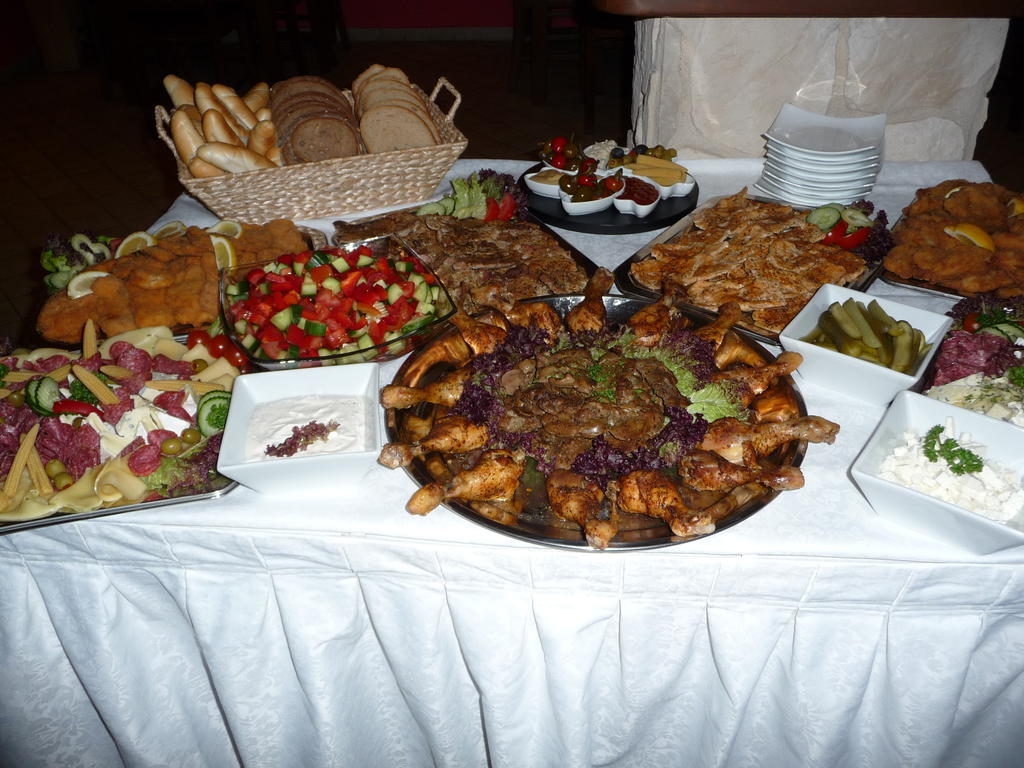 Gloria Hotel Olomouc Ngoại thất bức ảnh